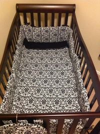 Blk & Wht Baby Bumper pad, Comforter 3..jpg